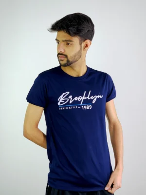 Stylish Aesthetic Graphic Tee, Screen Print